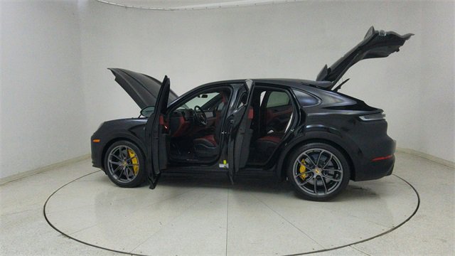 Used 2024 Porsche Cayenne Turbo GT image 76