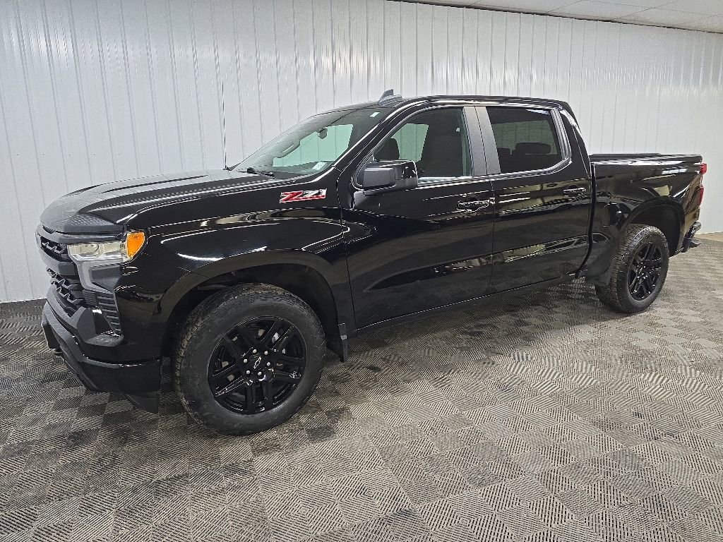 Used 2023 Chevrolet Silverado 1500 RST AWD/4WD image 6