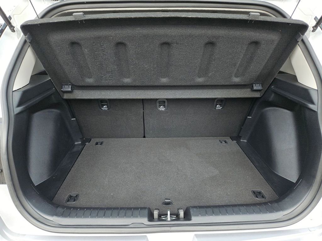 Used 2025 Hyundai Venue SEL FWD image 27