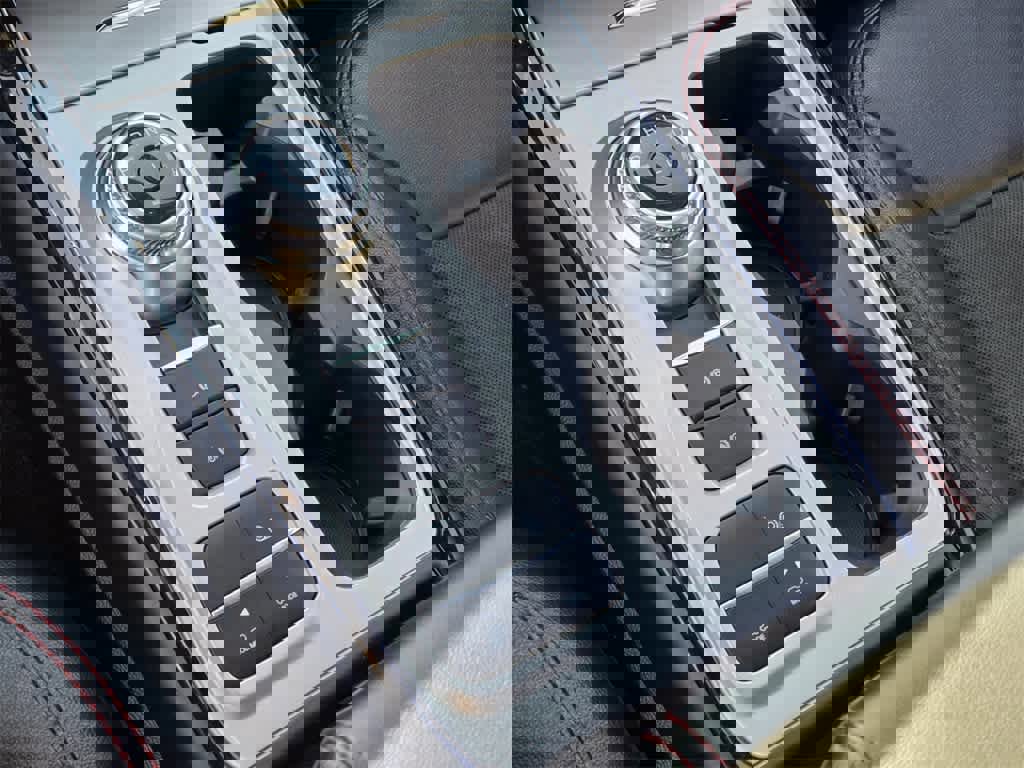 Certified 2022 Ford Explorer ST-Line w/ Class IV Trailer Tow Package image 25