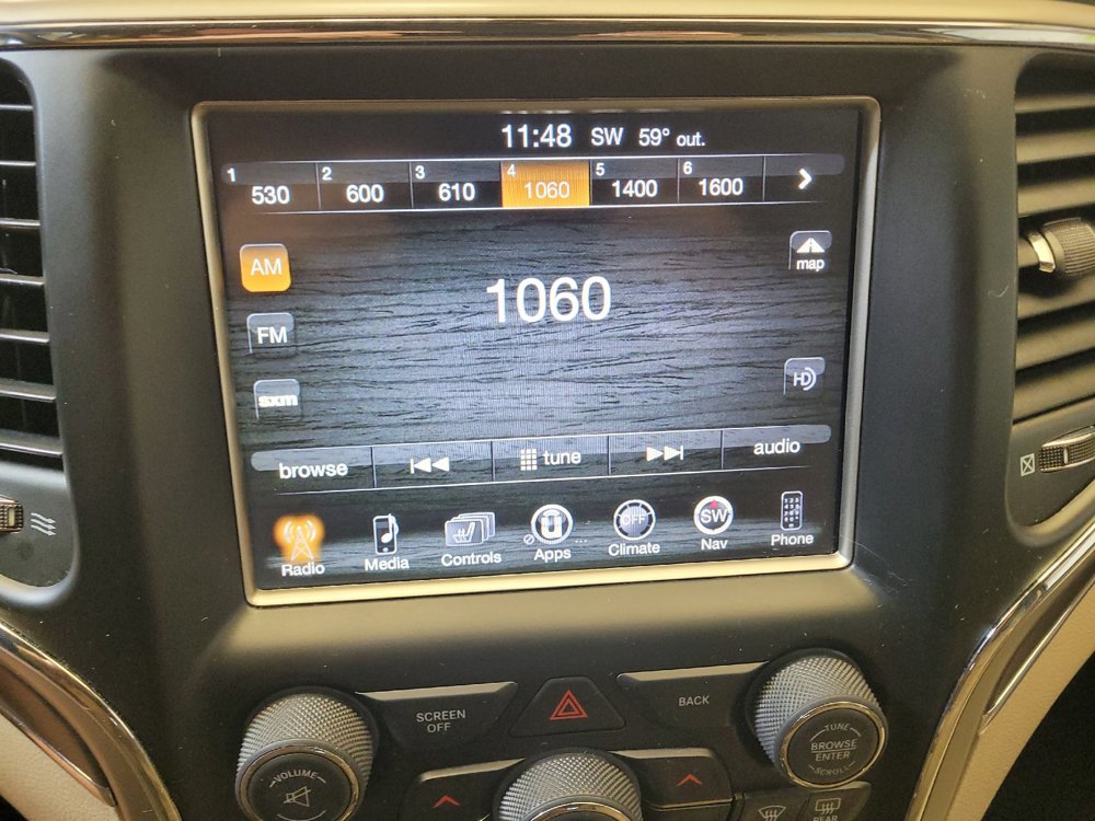 Used 2017 Jeep Grand Cherokee Limited AWD/4WD image 25