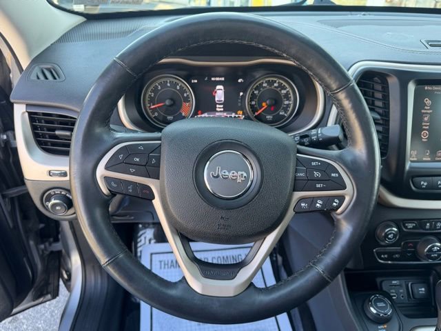 Used 2015 Jeep Cherokee Limited w/ Technology Group image 25