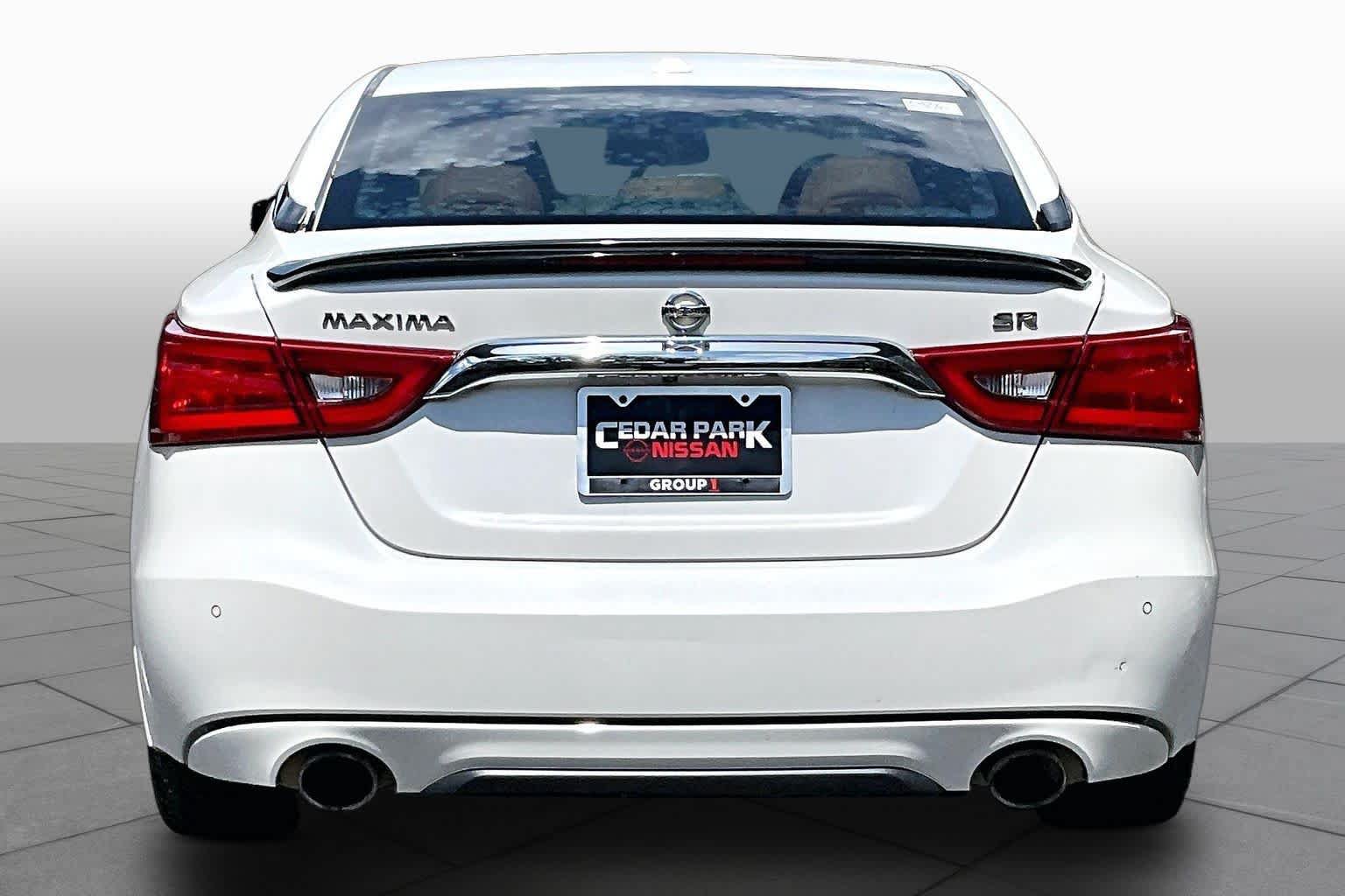 Used 2016 Nissan Maxima SR FWD image 5