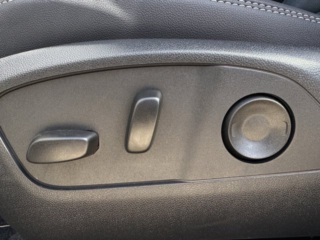 New 2026 Chevrolet Blazer EV LT FWD image 18