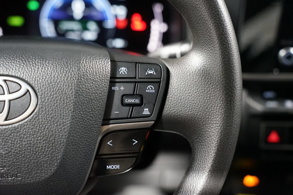 Certified 2025 Toyota Camry LE FWD image 13