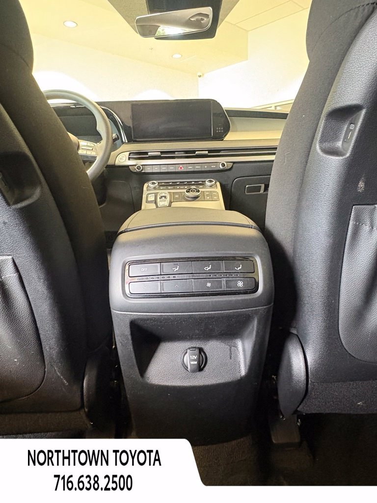 Used 2023 Hyundai Palisade SE AWD/4WD image 18