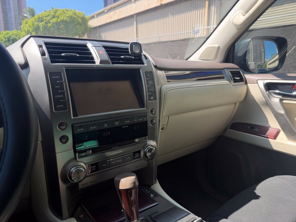 Used 2019 Lexus GX 460 AWD/4WD image 11