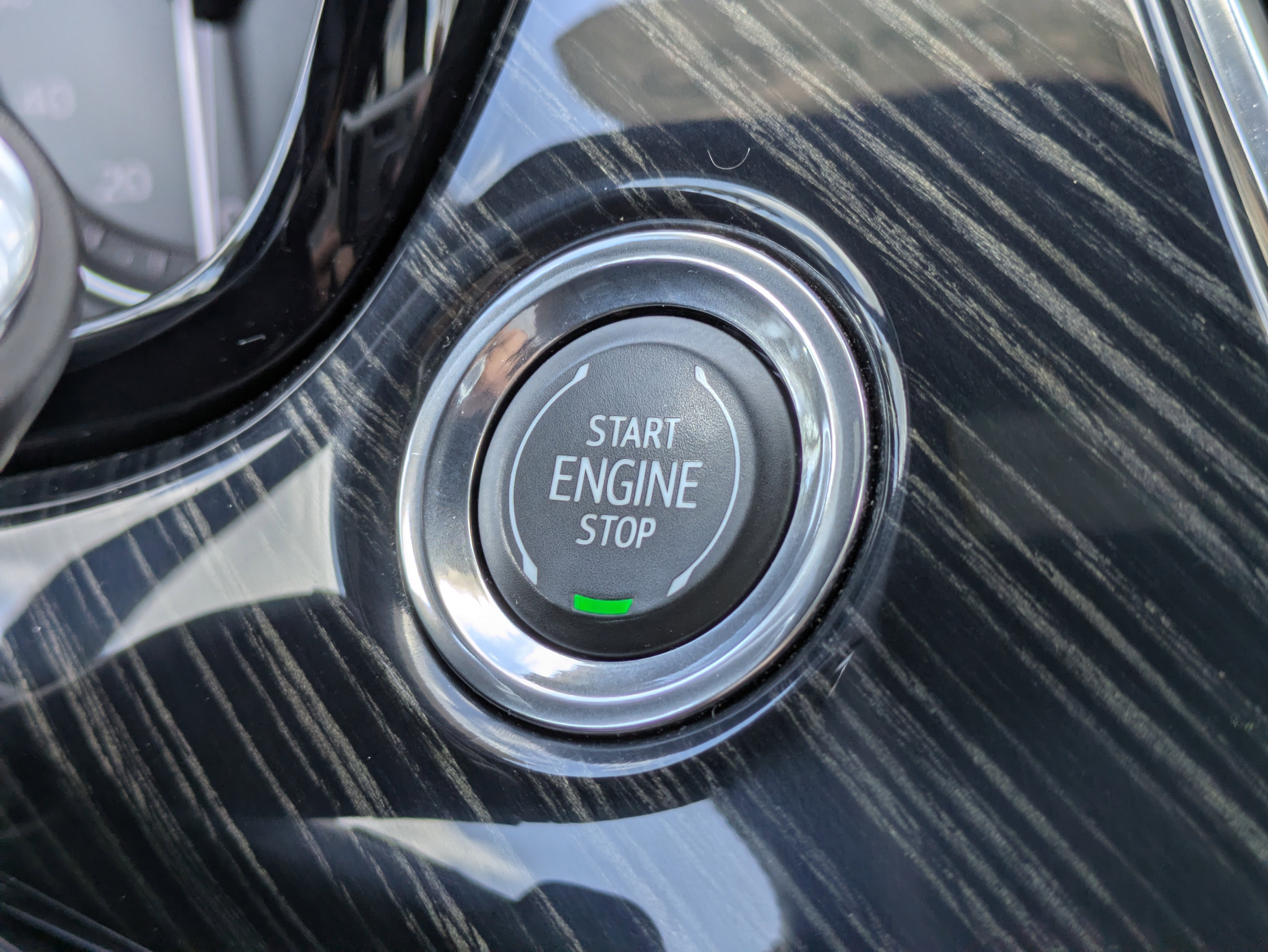 Certified 2024 Cadillac XT6 Premium Luxury w/ LPO, Floor Liner Package image 30