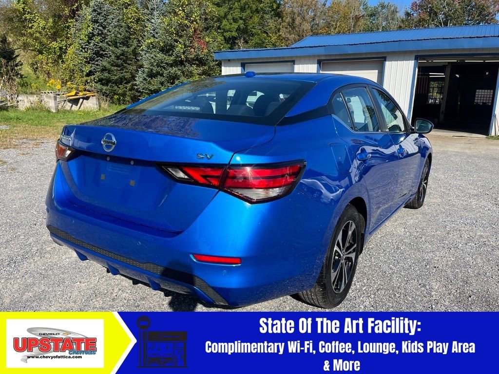 Used 2023 Nissan Sentra SV image 3