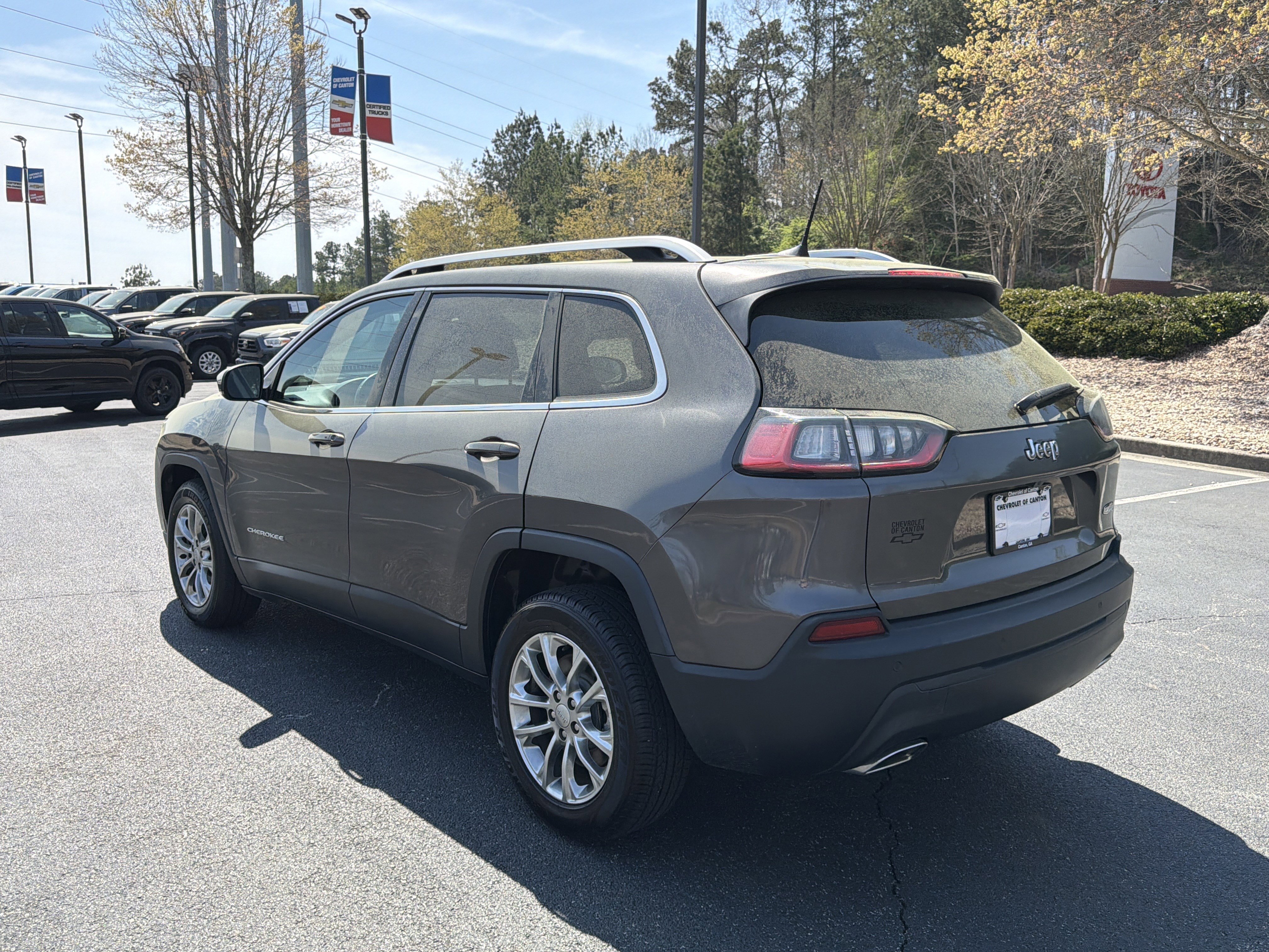 Used 2019 Jeep Cherokee Latitude Plus image 7