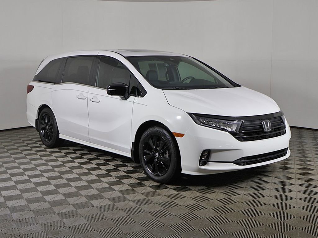 Used 2024 Honda Odyssey Sport image 2
