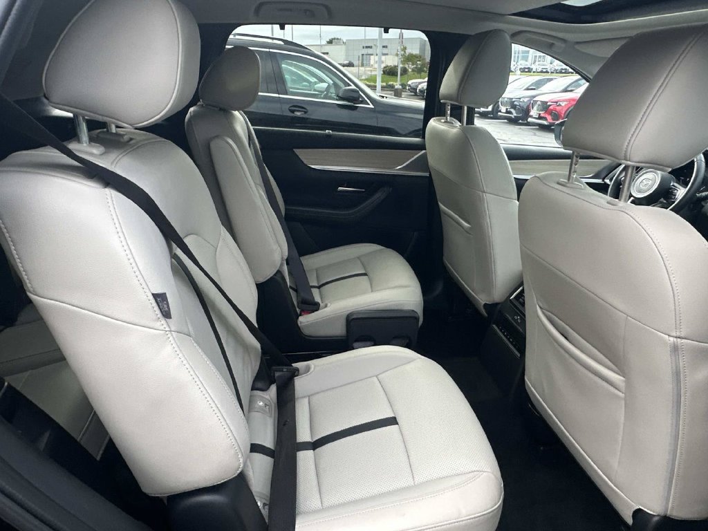 Used 2024 MAZDA CX-90 Plug-In Hybrid w/ Premium Pkg AWD/4WD image 33
