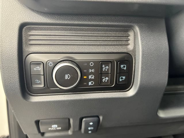 Used 2025 Ford F350 Platinum AWD/4WD image 13