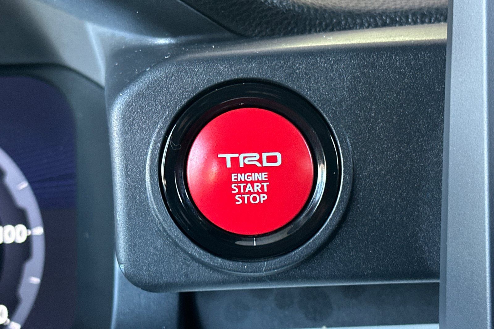 Certified 2024 Toyota Tacoma TRD Off-Road image 25