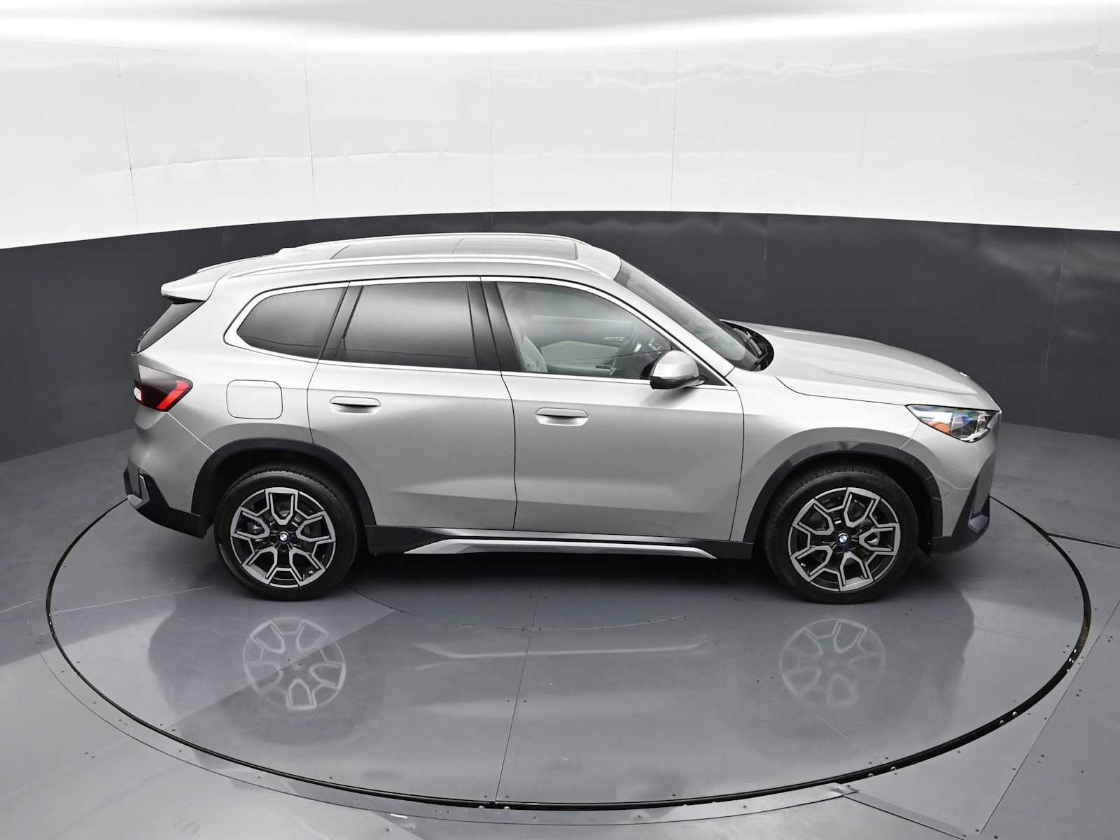 Used 2026 BMW X1 xDrive28i w/ Technology Package AWD/4WD image 20