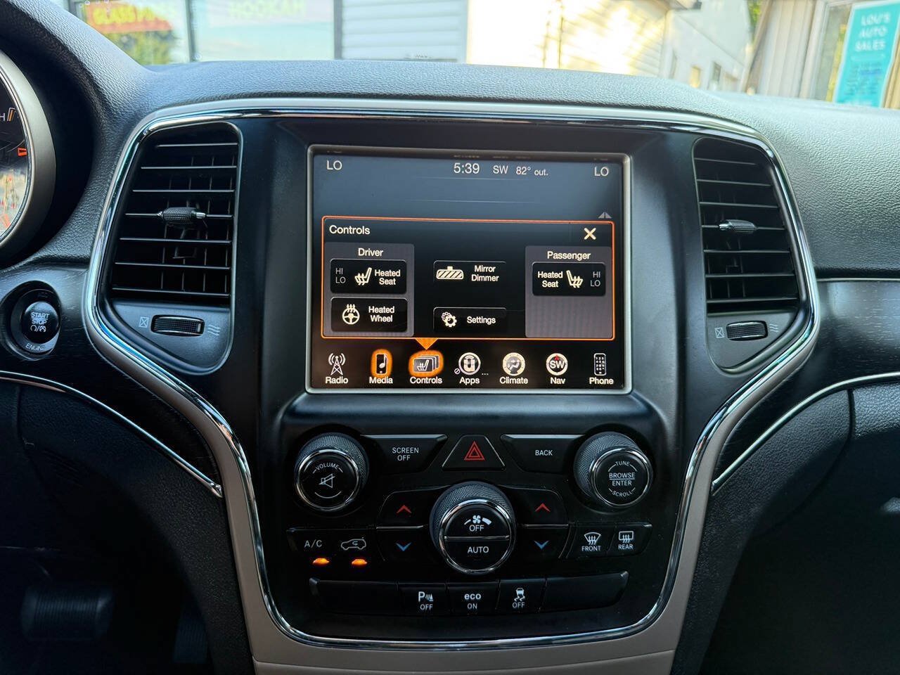 Used 2015 Jeep Grand Cherokee Limited AWD/4WD image 12