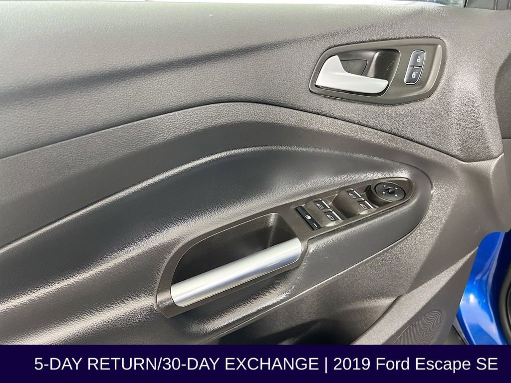 Used 2019 Ford Escape SE image 23