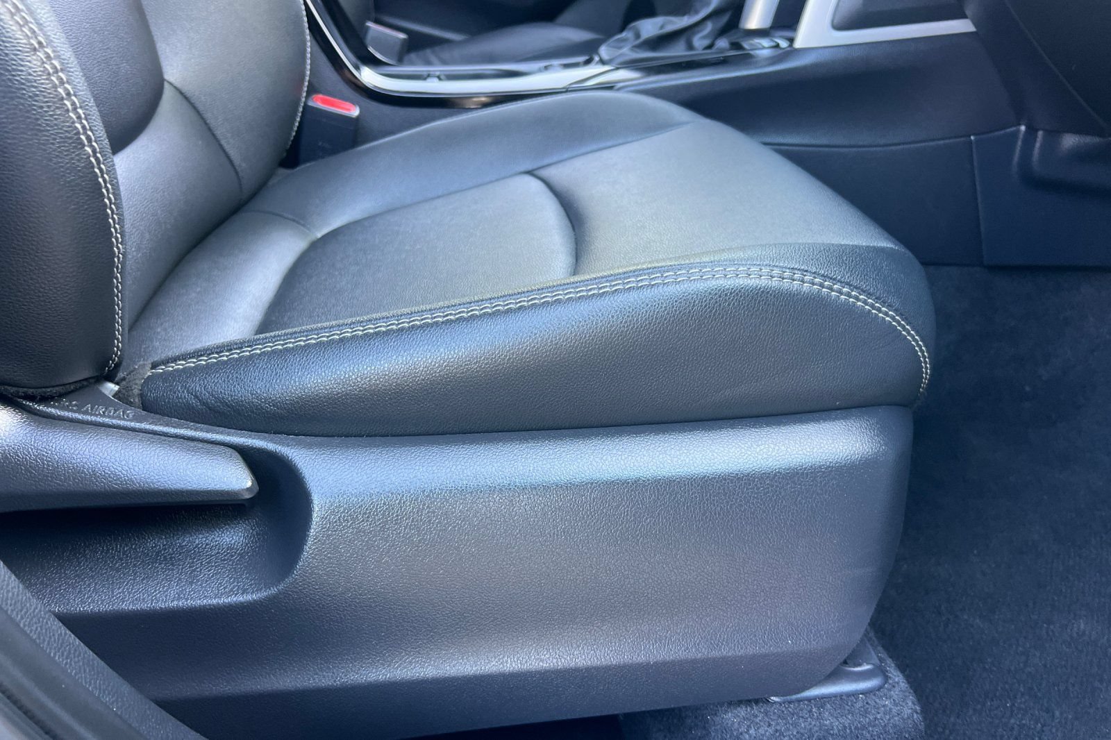 Certified 2025 Toyota Corolla Cross XLE FWD image 23