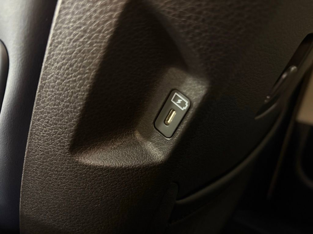 New 2026 Kia Carnival EX image 37