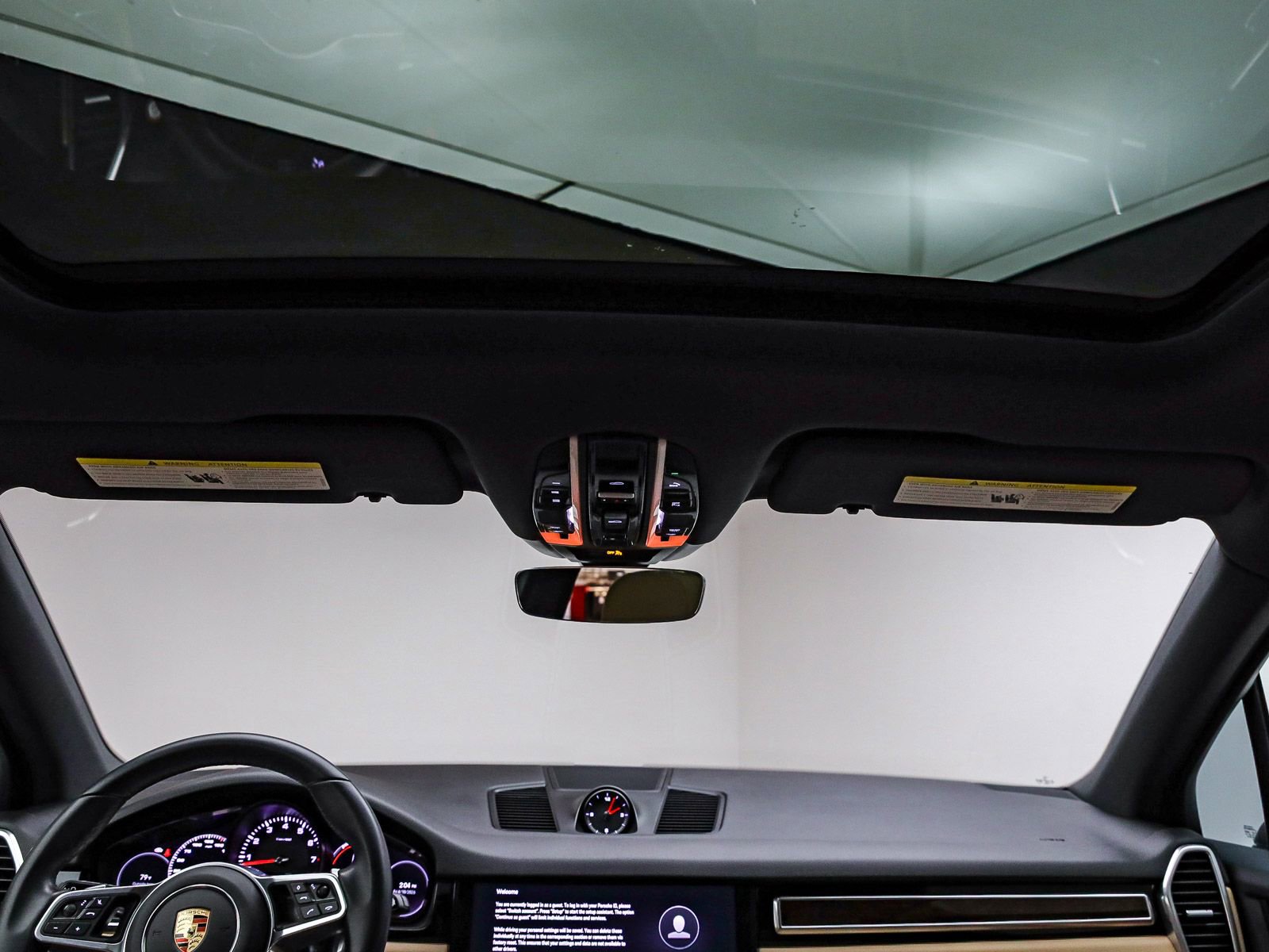 Certified 2022 Porsche Cayenne Platinum Edition image 20