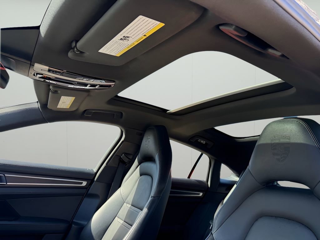 Used 2022 Porsche Panamera Platinum Edition image 11