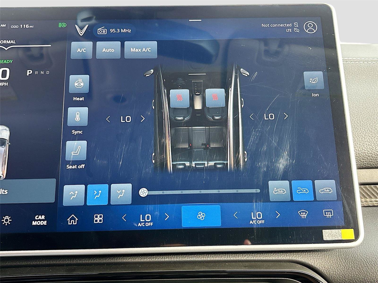 New 2025 VinFast VF 8 Eco AWD/4WD image 15