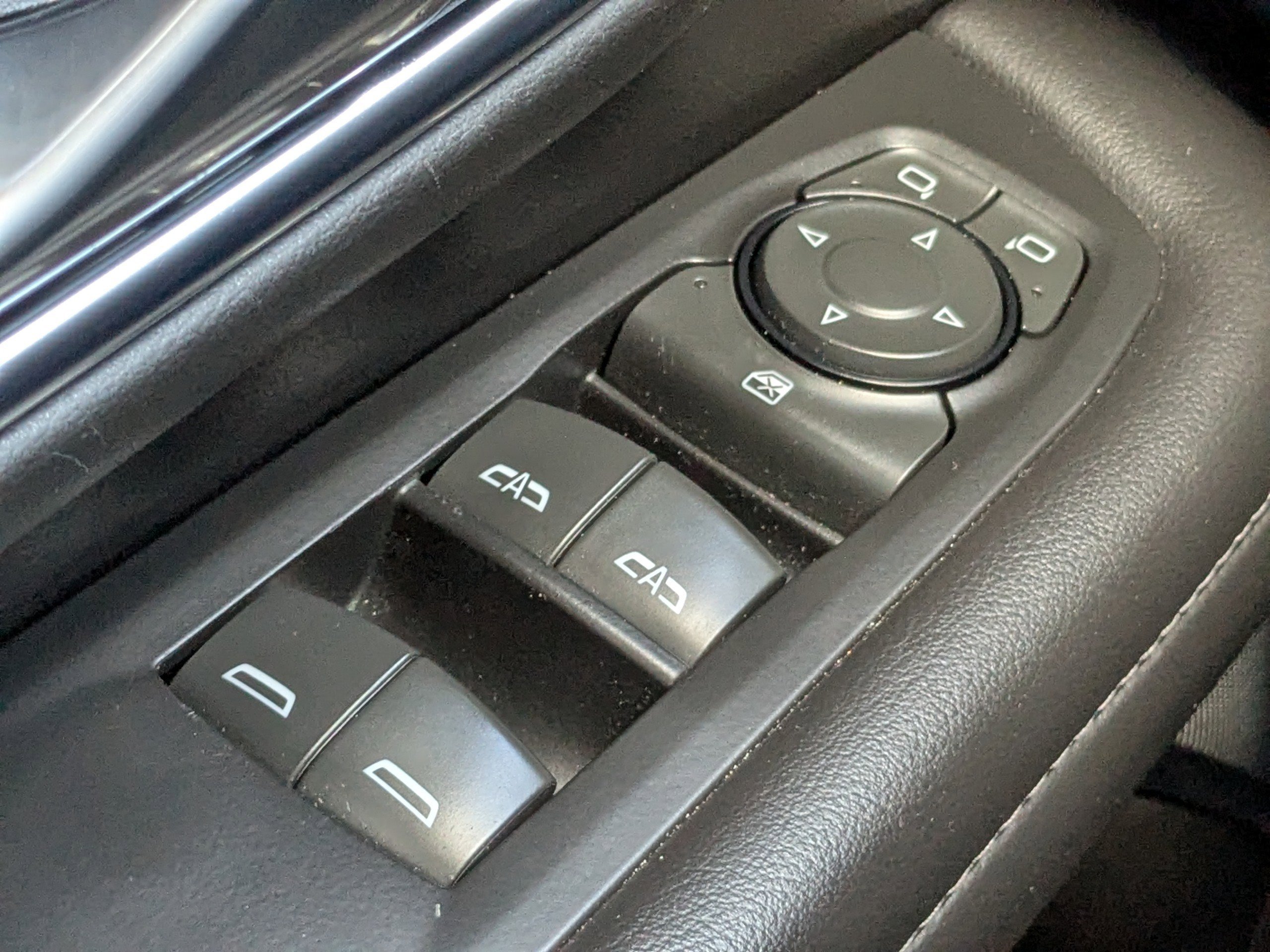 Used 2024 Chevrolet Suburban LS w/ Driver Alert Package image 25