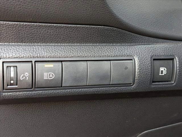 Used 2025 Toyota Corolla LE image 10
