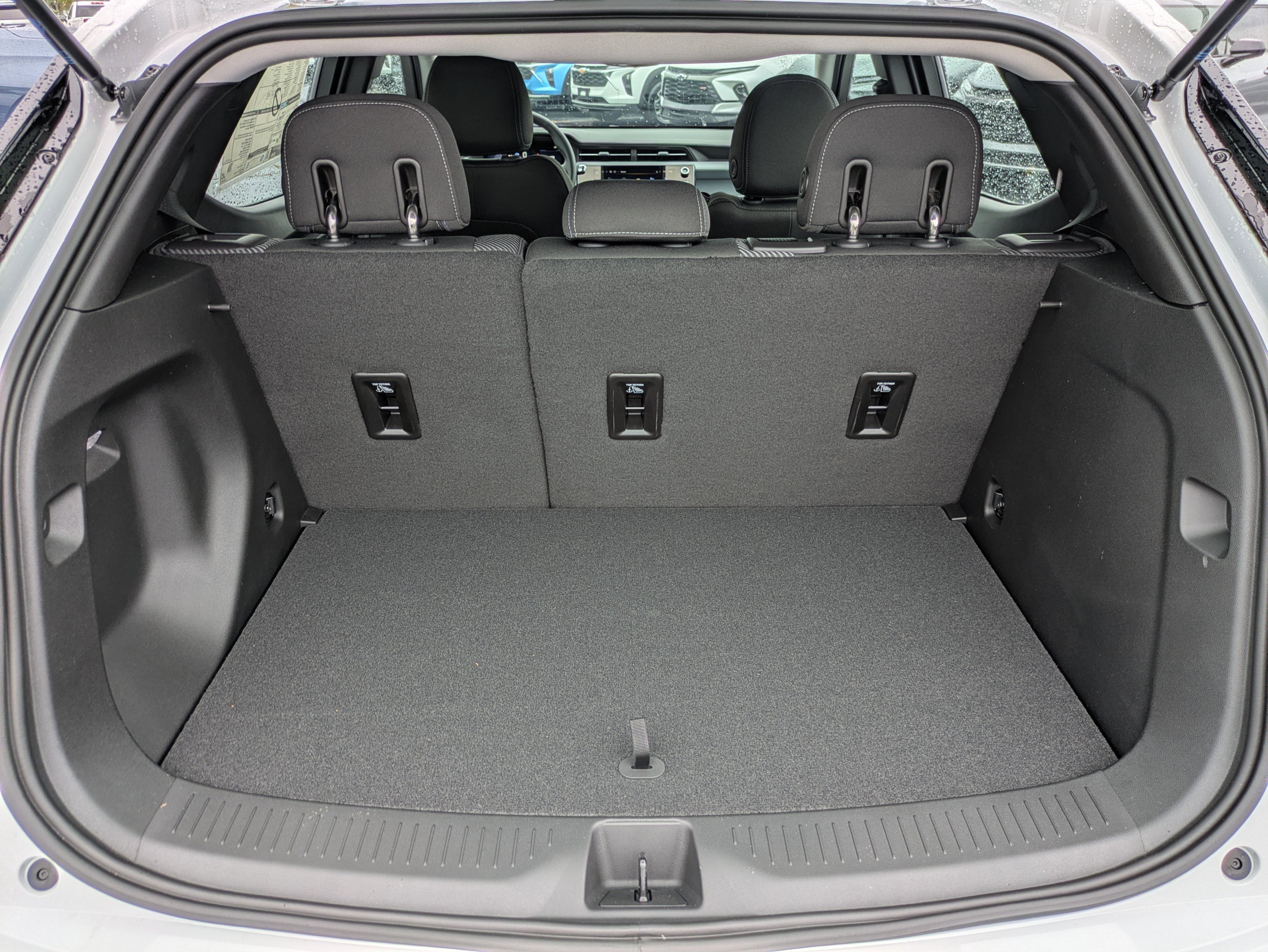 New 2027 Chevrolet Bolt LT w/ Comfort Package FWD image 7