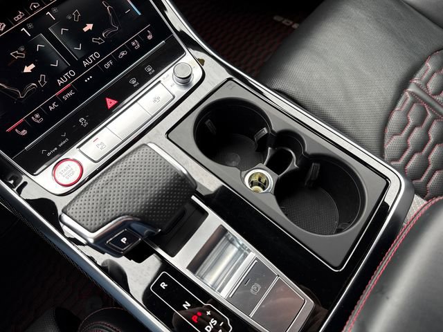Used 2020 Audi RS Q8 w/ Carbon Optic Package image 31