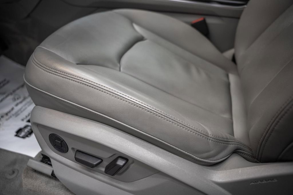 Used 2022 Audi Q7 3.0T Premium Plus w/ Premium Plus Package image 37