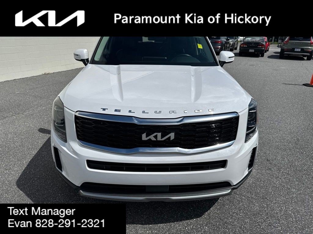 Used 2022 Kia Telluride S AWD/4WD image 2