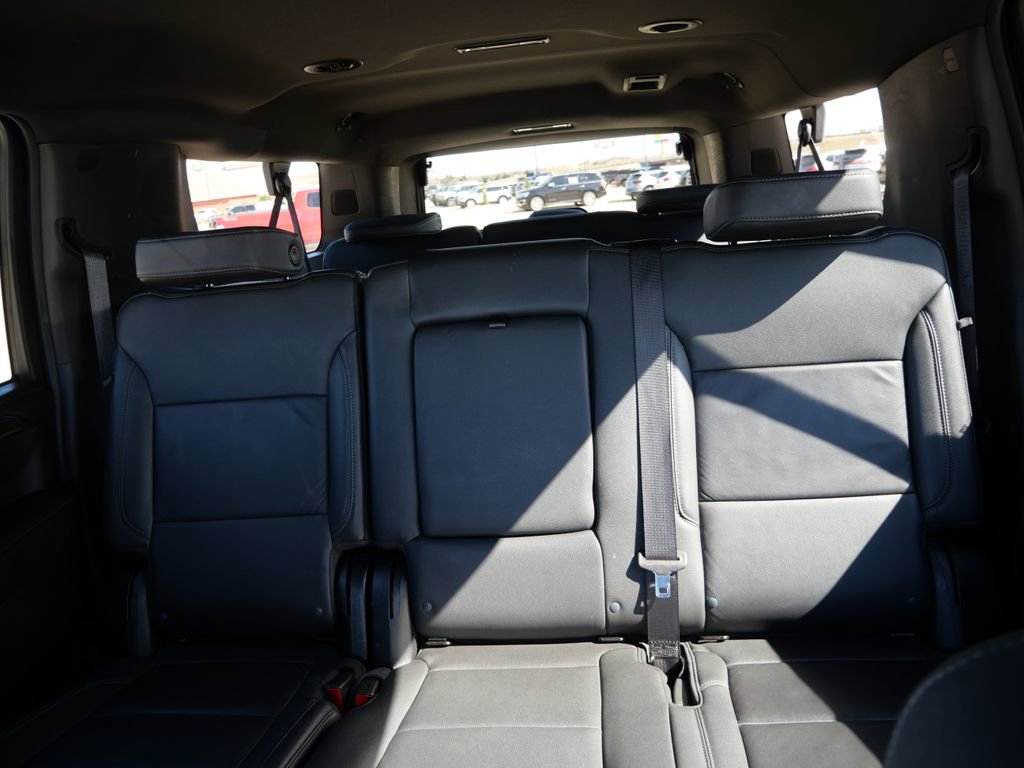 Used 2024 Chevrolet Suburban LT AWD/4WD image 38