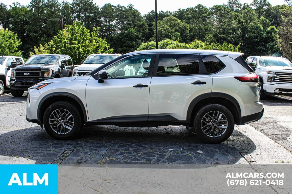 Used 2024 Nissan Rogue S FWD image 6