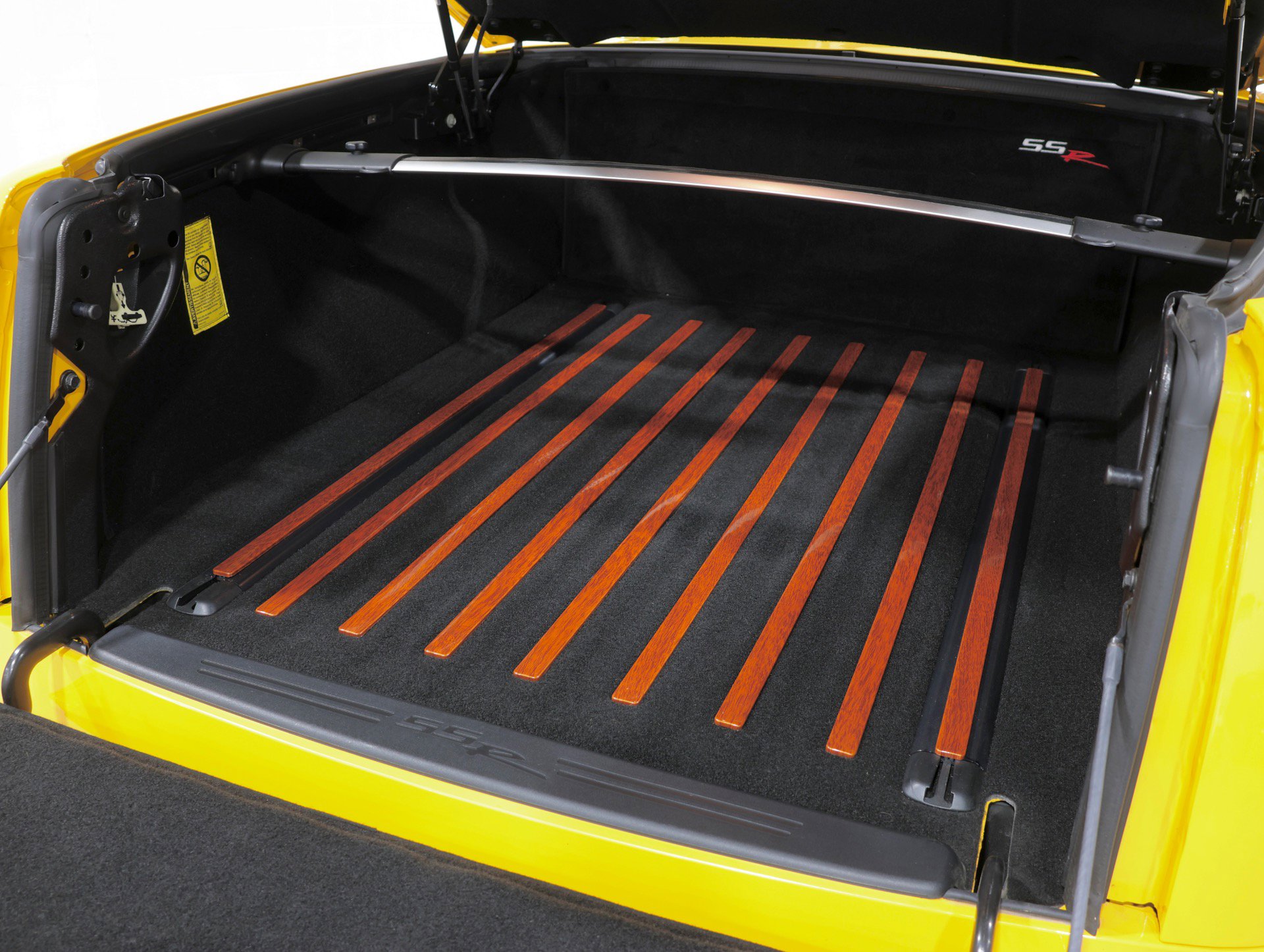 Used 2005 Chevrolet SSR 6 Speed Manual - Only 12K Mile w/ Preferred Equipment Group image 86