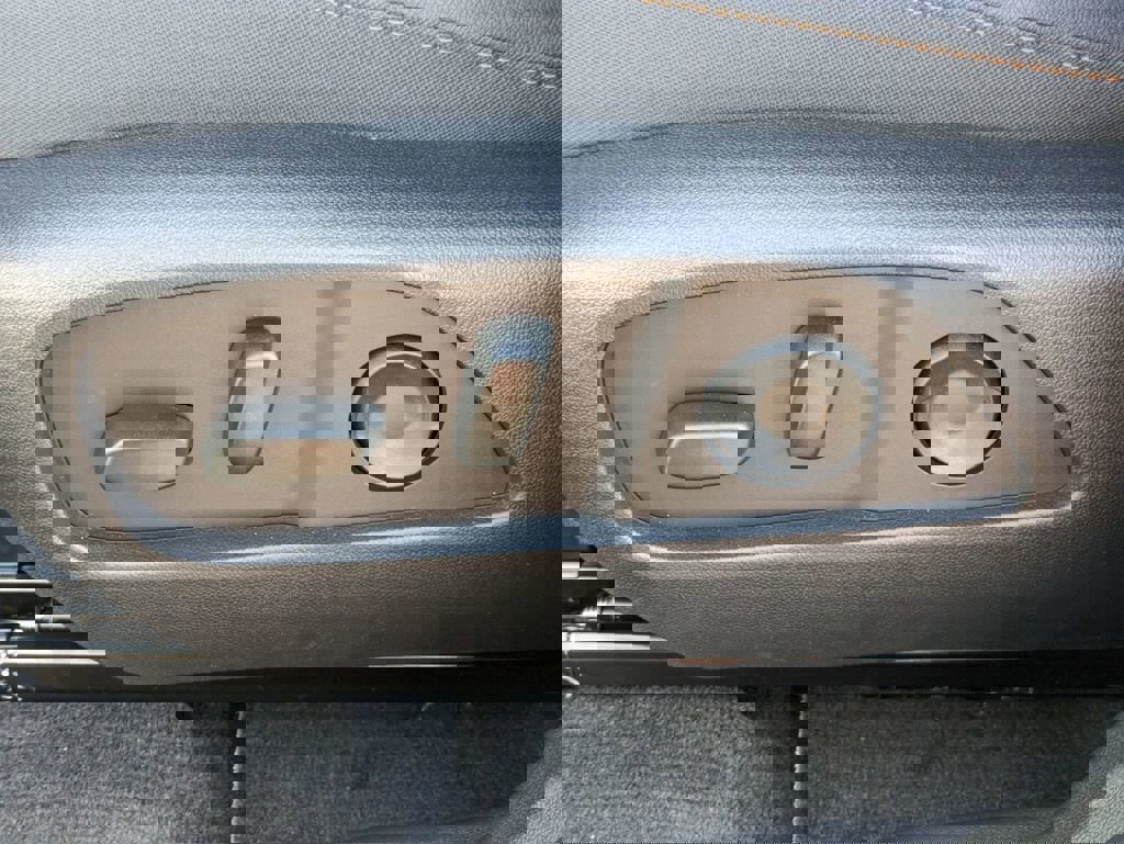 New 2026 Chevrolet Equinox ACTIV w/ Convenience Package III image 17