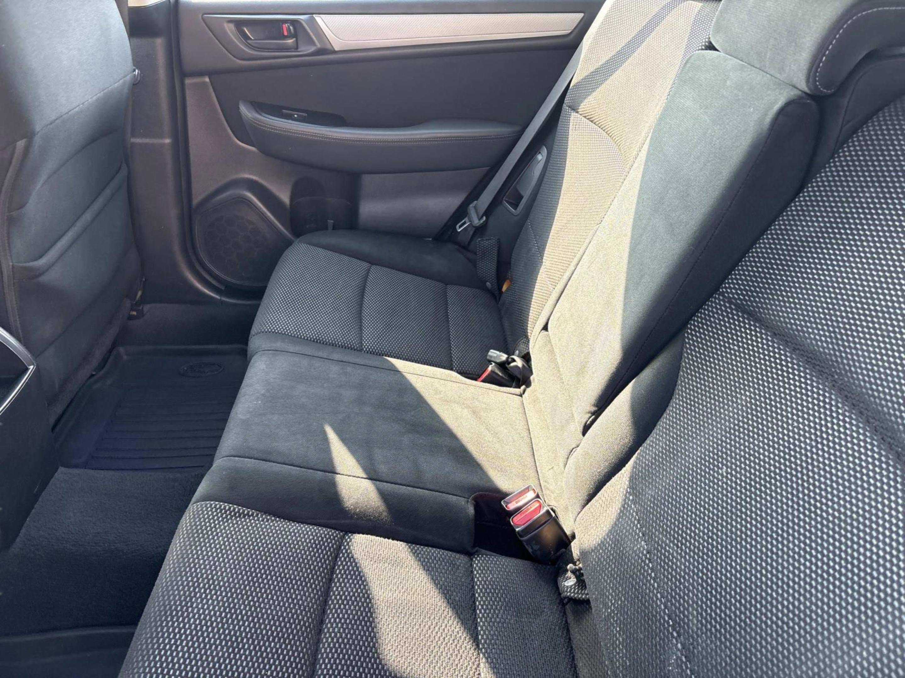 Used 2017 Subaru Outback 2.5i image 17