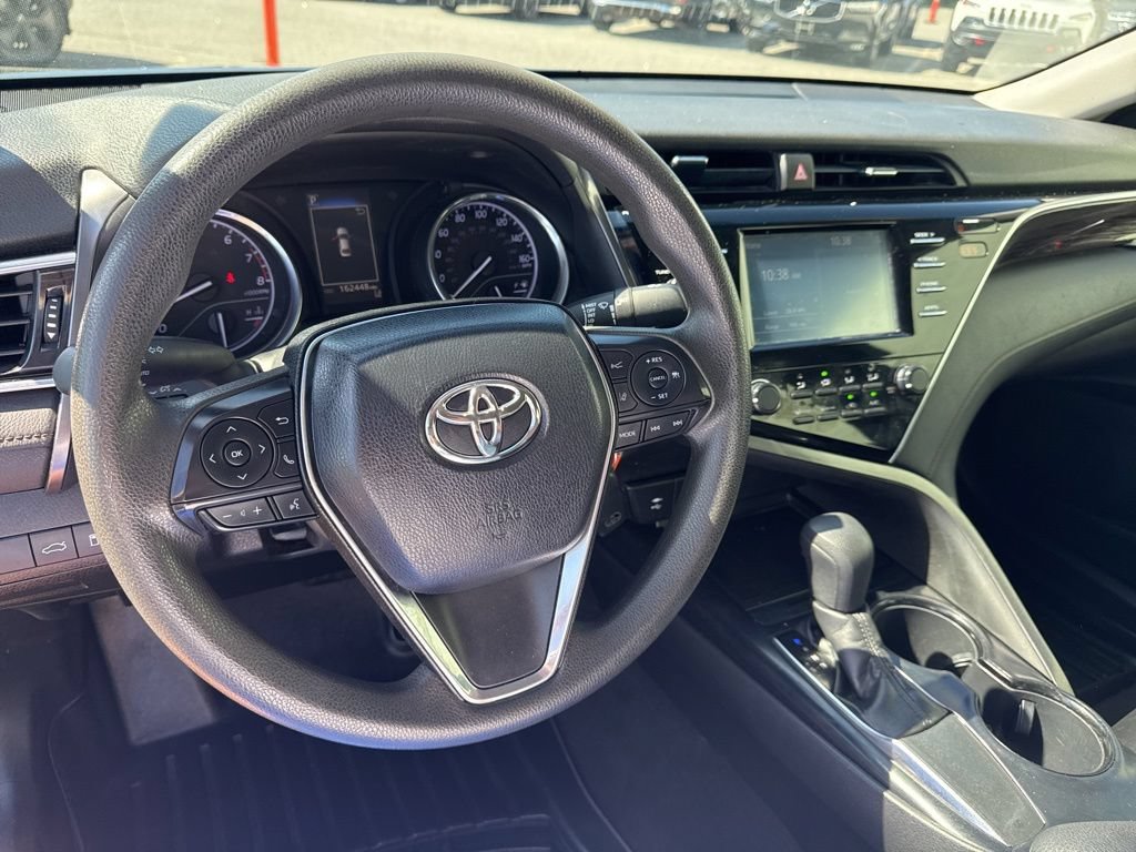 Used 2018 Toyota Camry LE FWD image 20