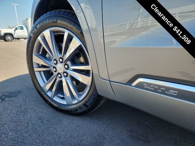 Used 2025 Cadillac XT6 Premium Luxury image 16