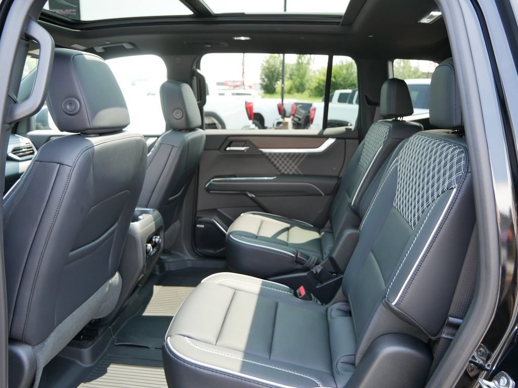 New 2026 GMC Acadia Denali w/ Super Cruise Package AWD/4WD image 7
