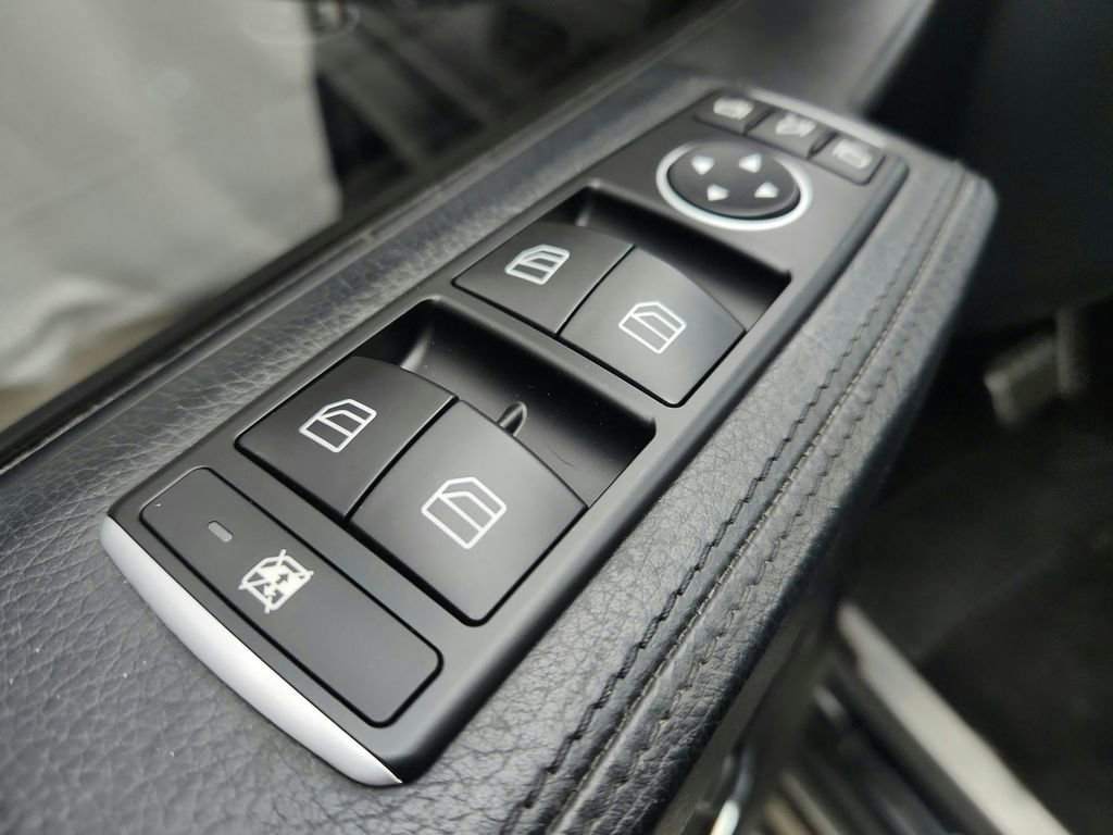 Used 2015 Mercedes-Benz G 550 image 22