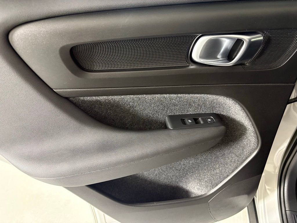 Used 2023 Volvo XC40 B5 Plus w/ Driver Assist Package image 35