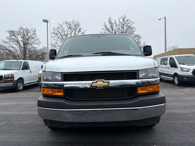 Used 2024 Chevrolet Express 2500 w/ Driver Convenience Package RWD image 16