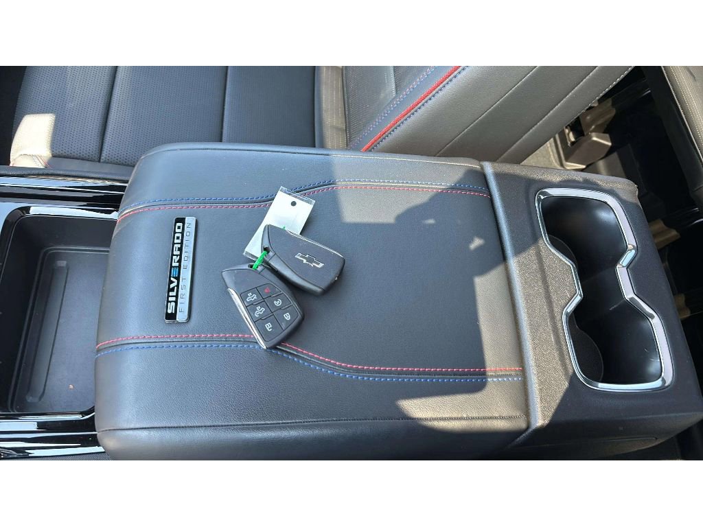 Used 2024 Chevrolet Silverado EV RST AWD/4WD image 25