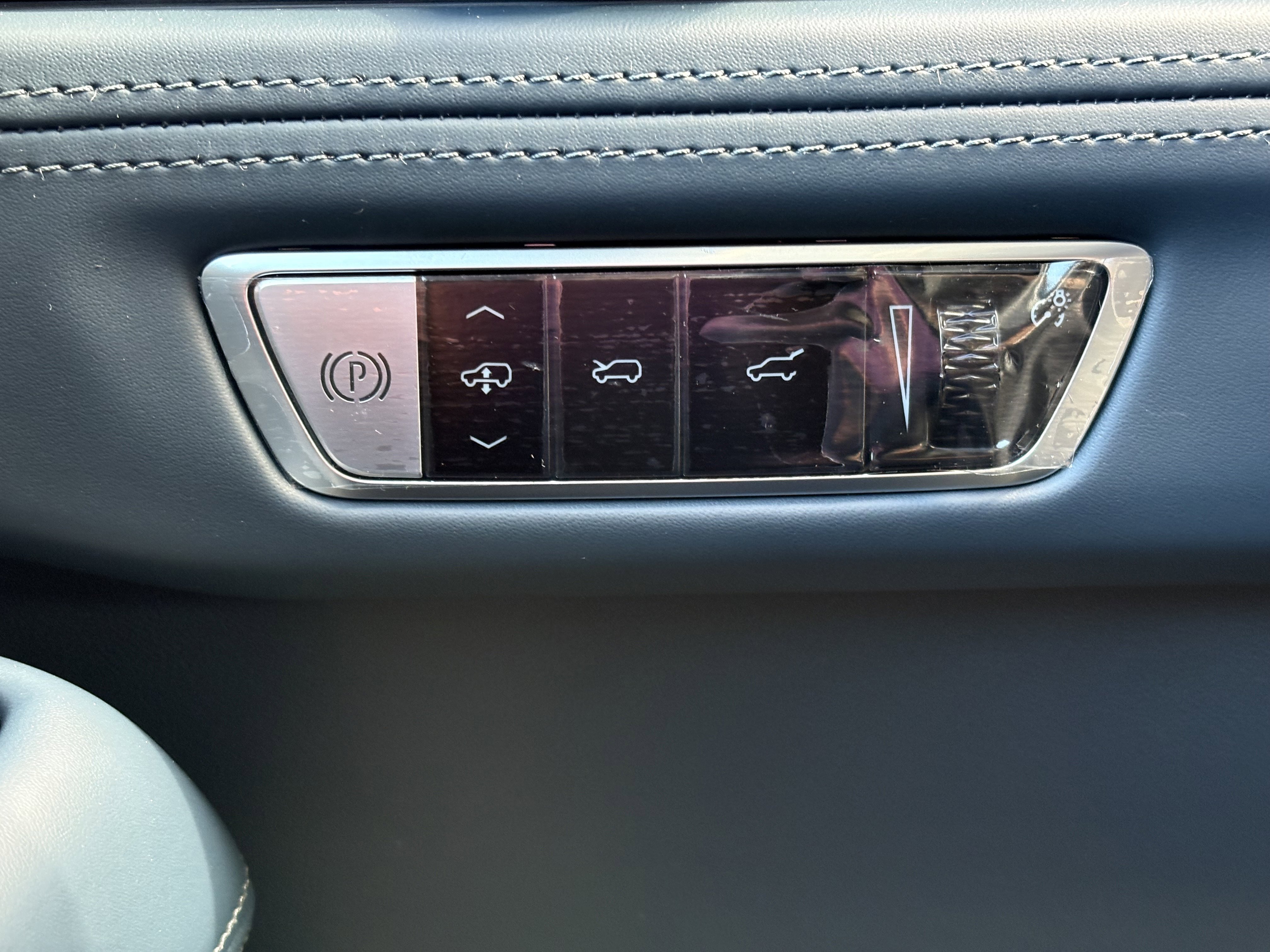 New 2026 Cadillac Escalade IQL Sport 2 image 34