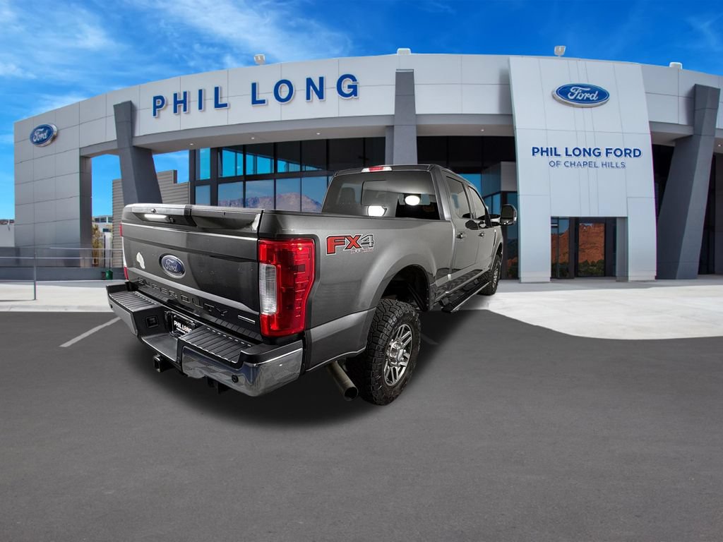 Used 2017 Ford F250 Lariat w/ Lariat Value Package AWD/4WD image 3