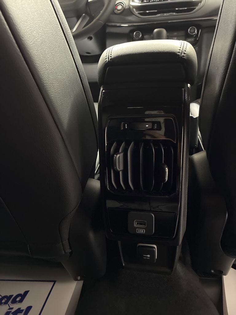 New 2026 Jeep Compass Latitude image 25