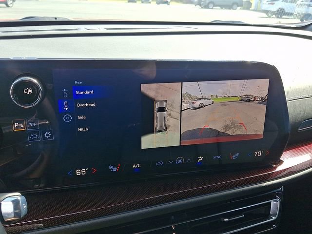 Certified 2025 Chevrolet Traverse Z71 w/ Driver Confidence Package AWD/4WD image 19