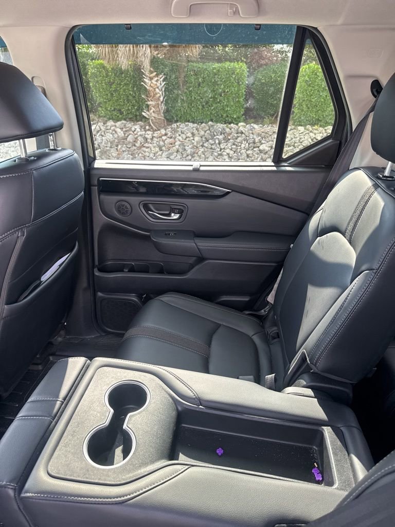 Certified 2025 Honda Pilot EX-L image 18