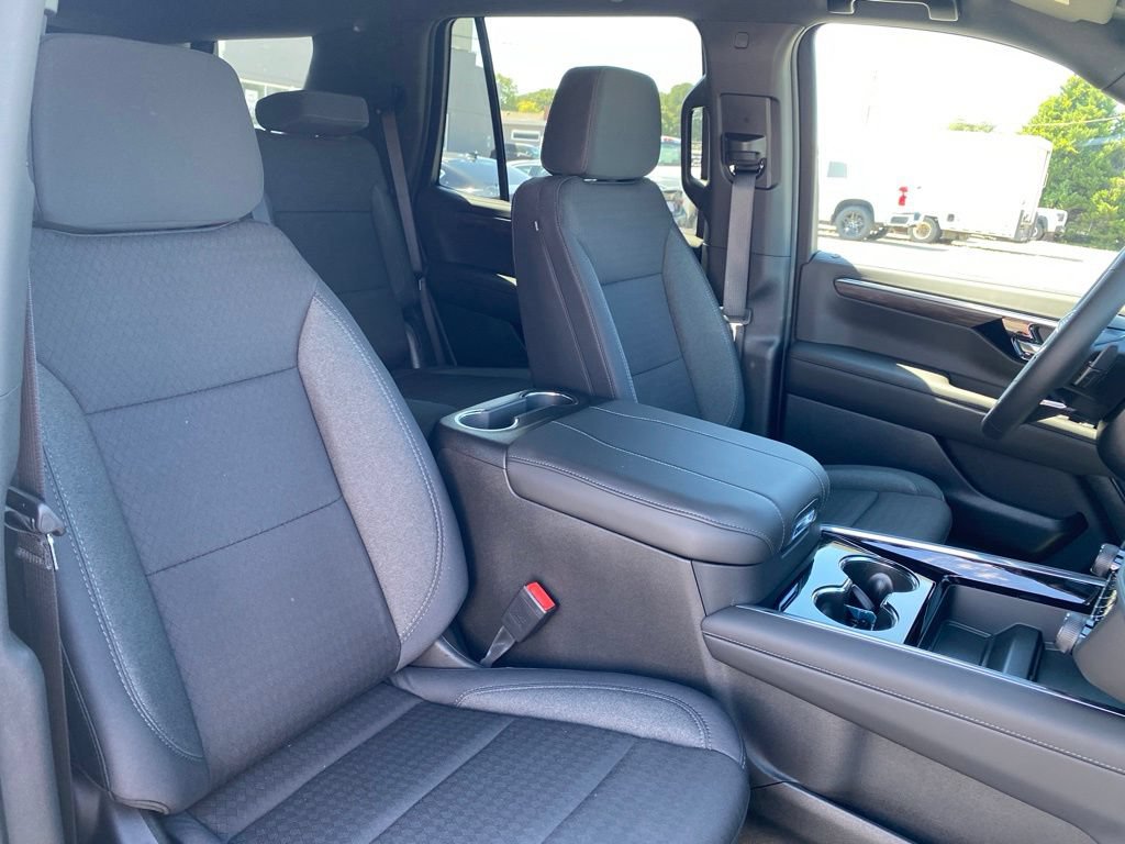New 2026 Chevrolet Tahoe LS w/ LPO, Dark Essentials Package AWD/4WD image 23
